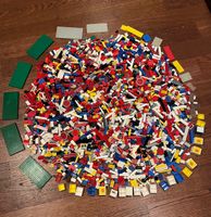 5.3 kg ältere Lego Steine und diverse Platten