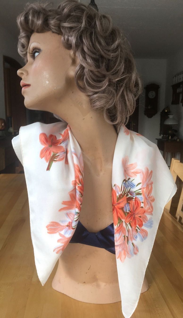 Foulards, Tücher & Schals: Foulard Seide – Gebraucht aus Zürich von mirjamgg