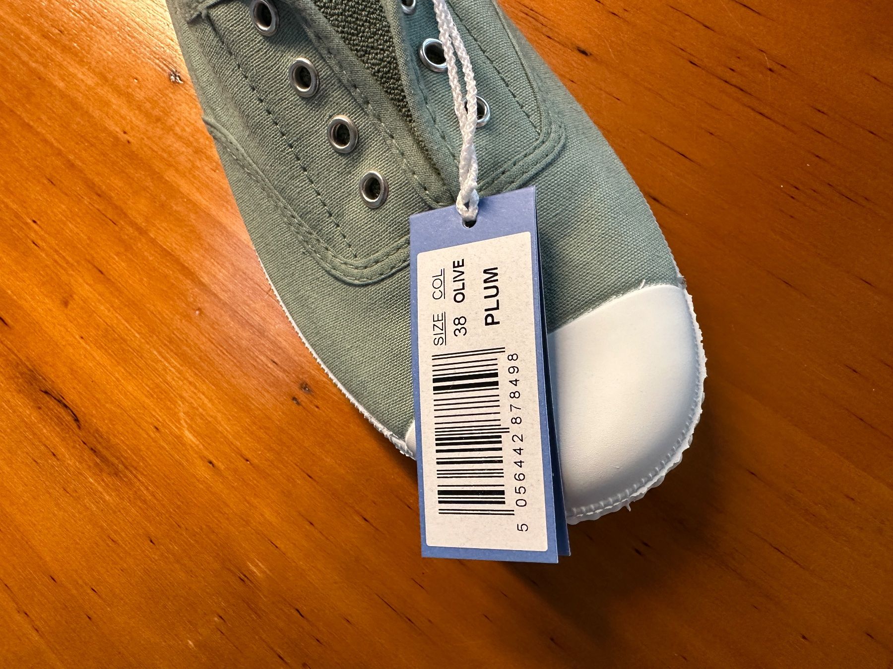 Damenschuhe: Hampton Canvas Schuhe Grösse 38 neu mit Etikett – Neu und originalverpackt aus Luzern von Tinette 3
