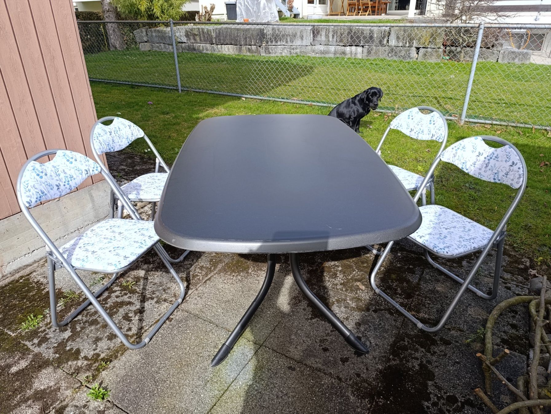 Set di tavolo e panche: MWH Gartentisch mit 4 Stühle – Usato da Rüthi (Rheintal) venduto da marycsipet