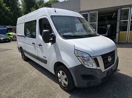 Nissan Lieferwagen