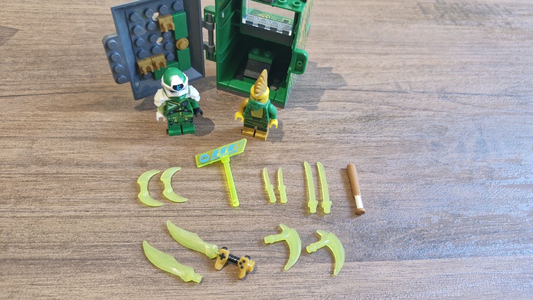 Lego Kit di costruzioni: Lego Ninjago 71716 Avatar Lloyd Capsule Arcade  – Usato da Gland venduto da dam_2s6q 2
