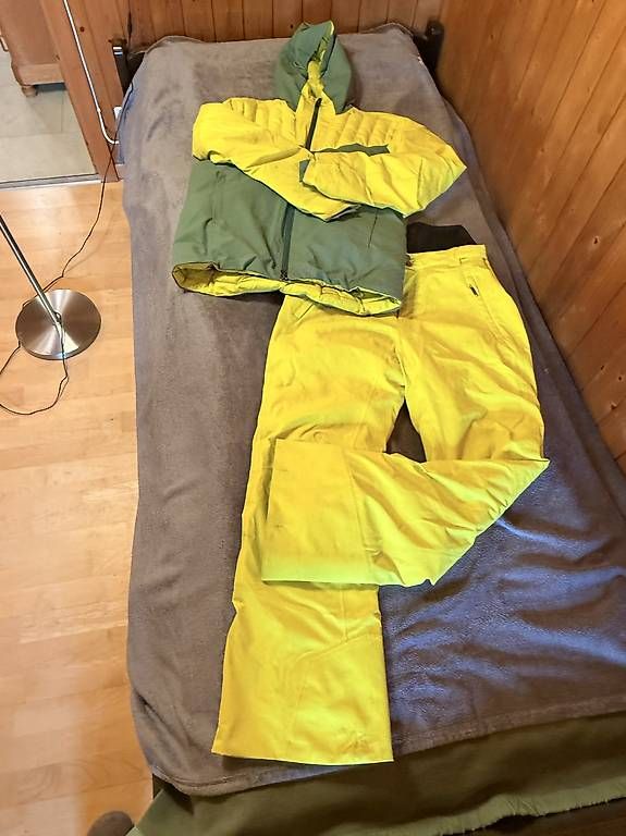 Anzüge, Sport- & Funktionsanzüge: Skibekleidung von HEAD  – Gebraucht aus Lyssach von Tamara_s