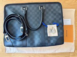 Louis Vuitton Porte Documents Voyage GM
