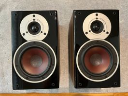 DALI Zensor 1 Regallautsprecher – Light Walnut – Neuwertig