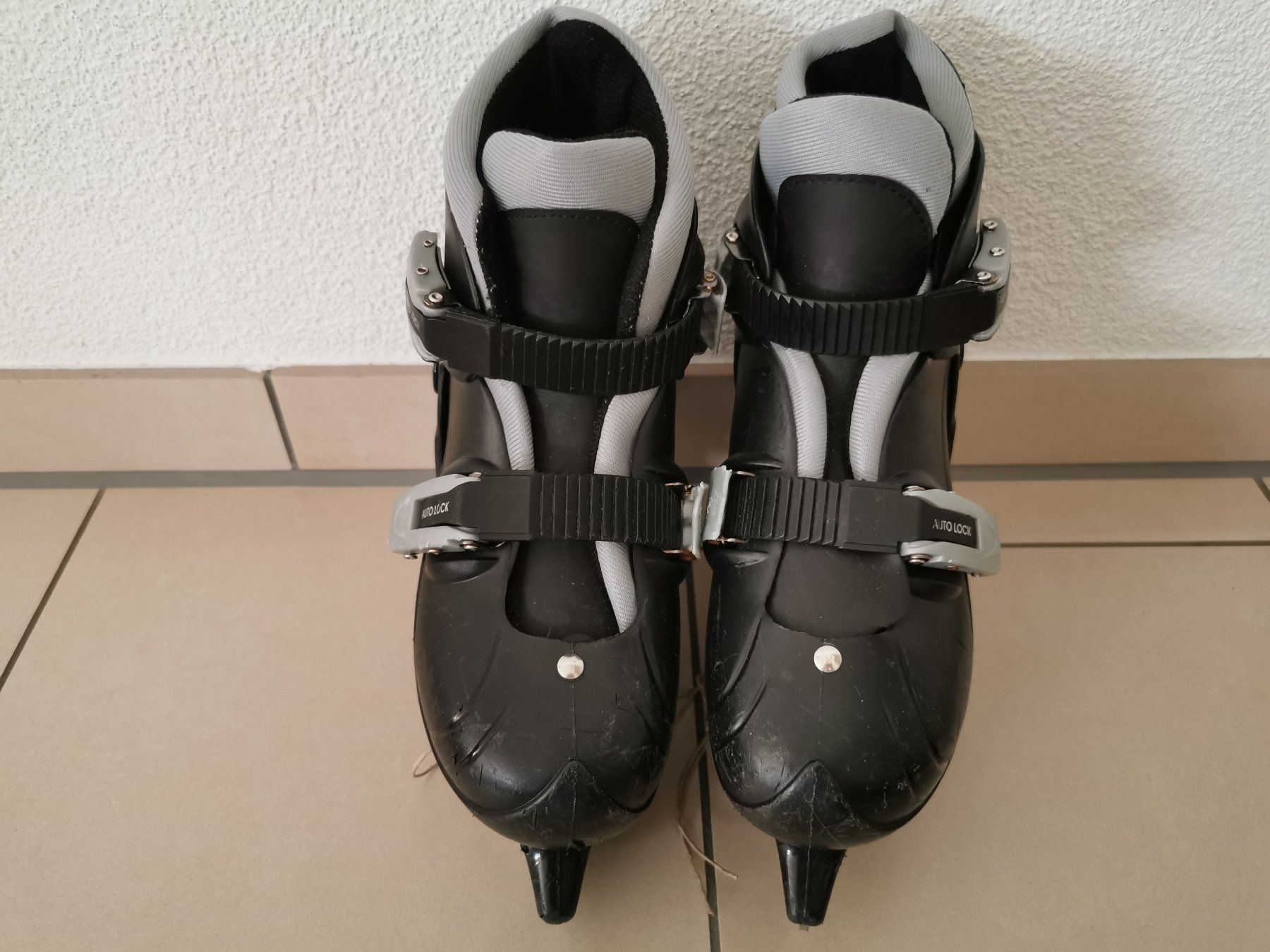 Pattini da ghiaccio: Schlittschuhe für Kinder – Usato da Dübendorf venduto da movana 2