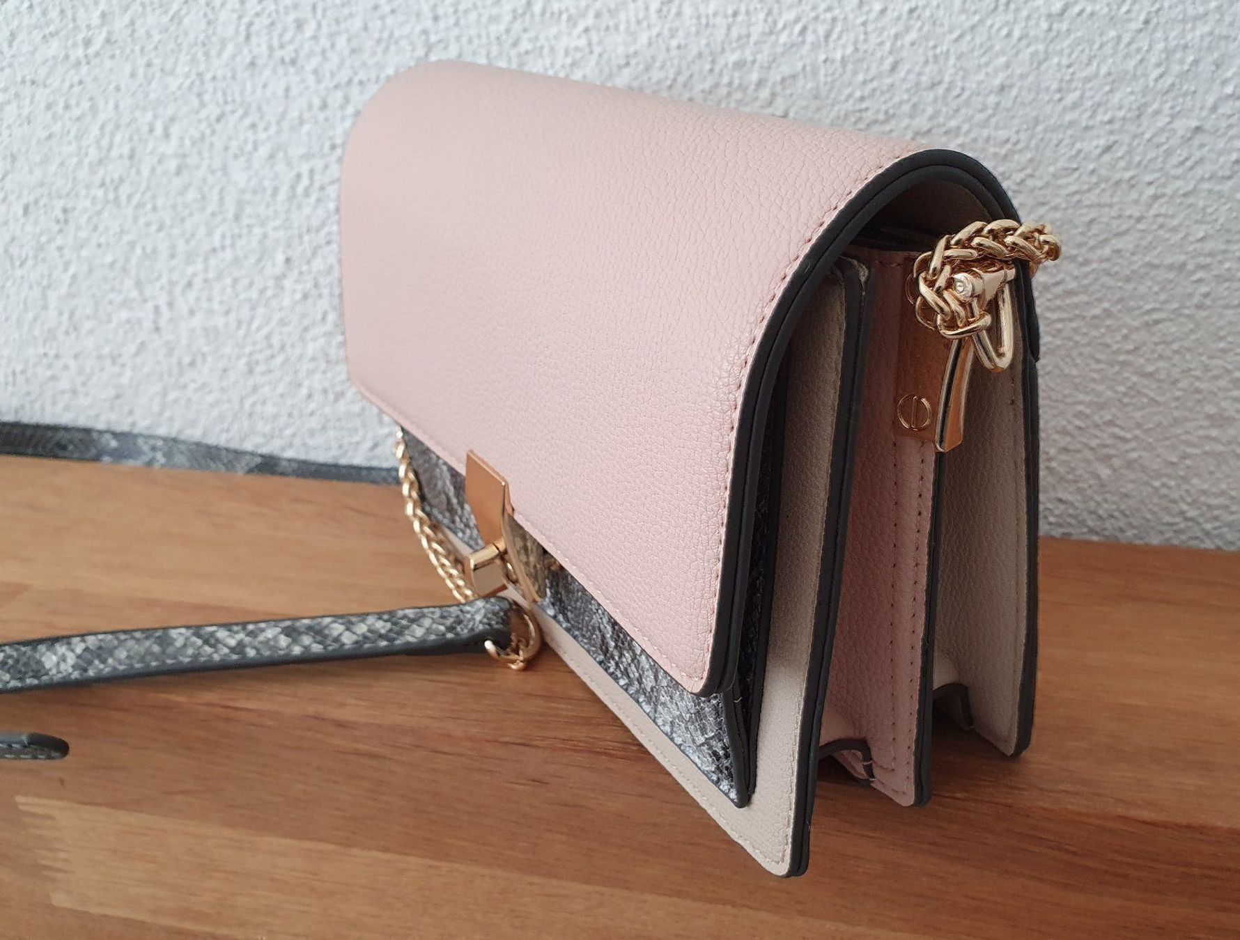 Sacs femmes: Handtasche – Neuf (Voir description) à Frauenfeld par Bleeddragon 1