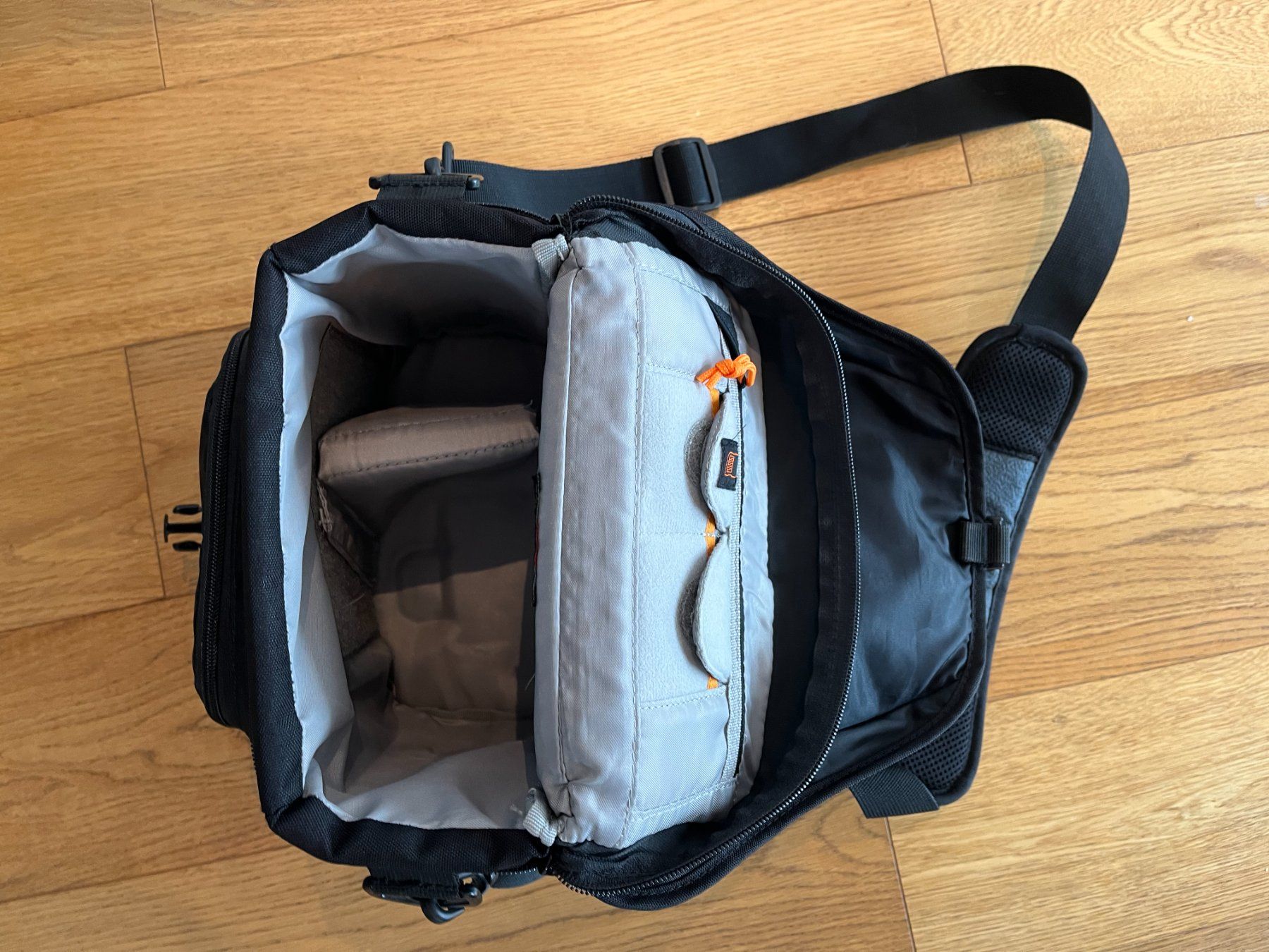 Canon Fotocamera: Canon 80 D Body mit Kameratasche – Usato da Winterthur venduto da Kontillik 7