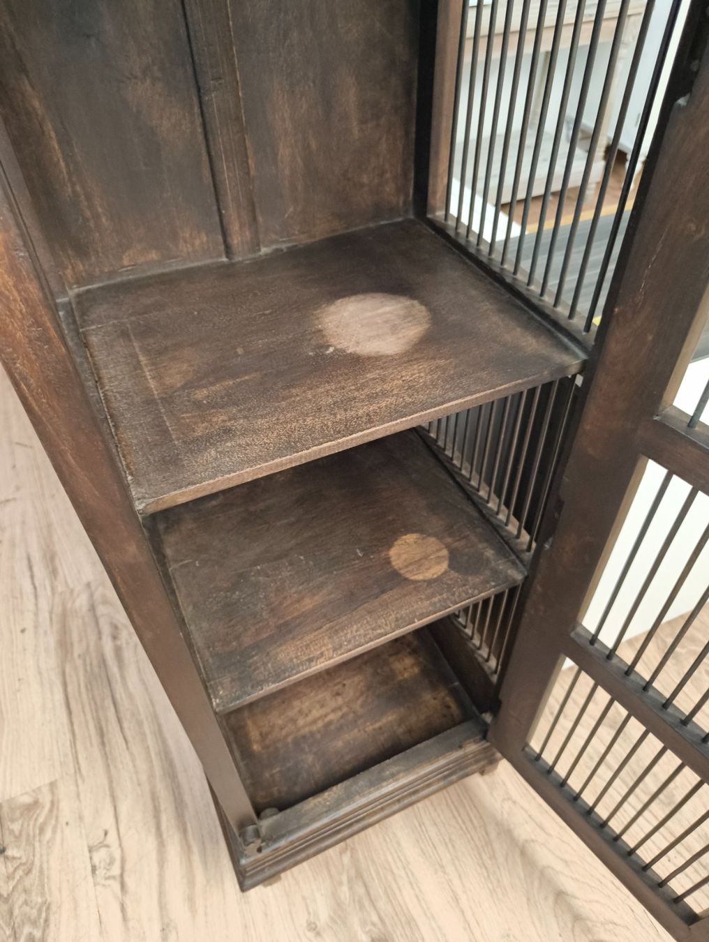 Armadi: Schrank mit Gittermuster – Usato da Basel venduto da bk_brockibasel 4
