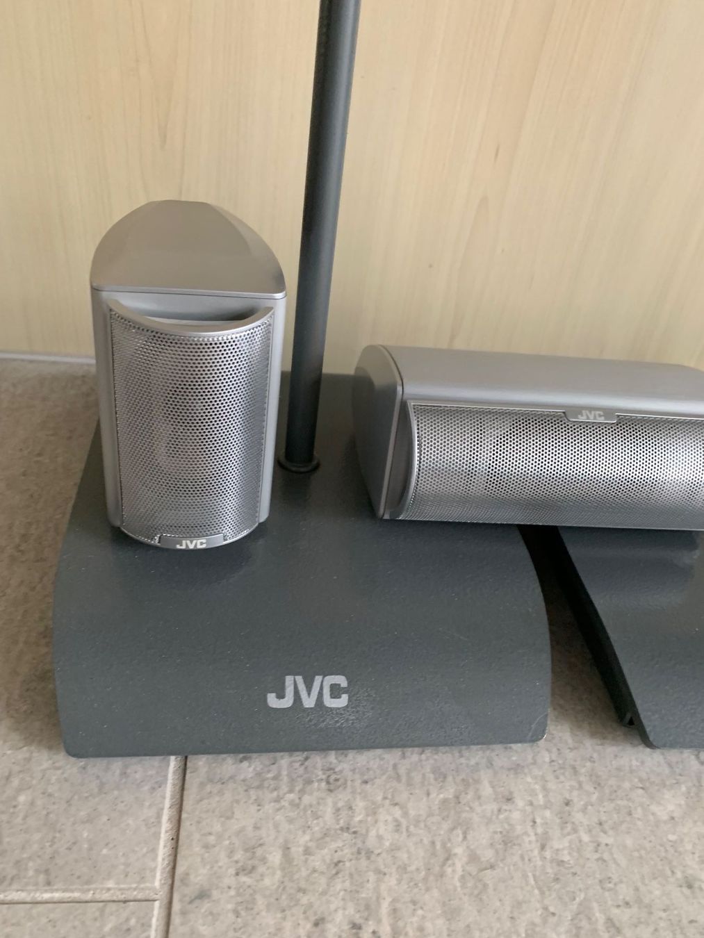 JVC Home Cinema: Lautsprecher JVC – Usato da Wohlen AG venduto da cvo_7l2k 2