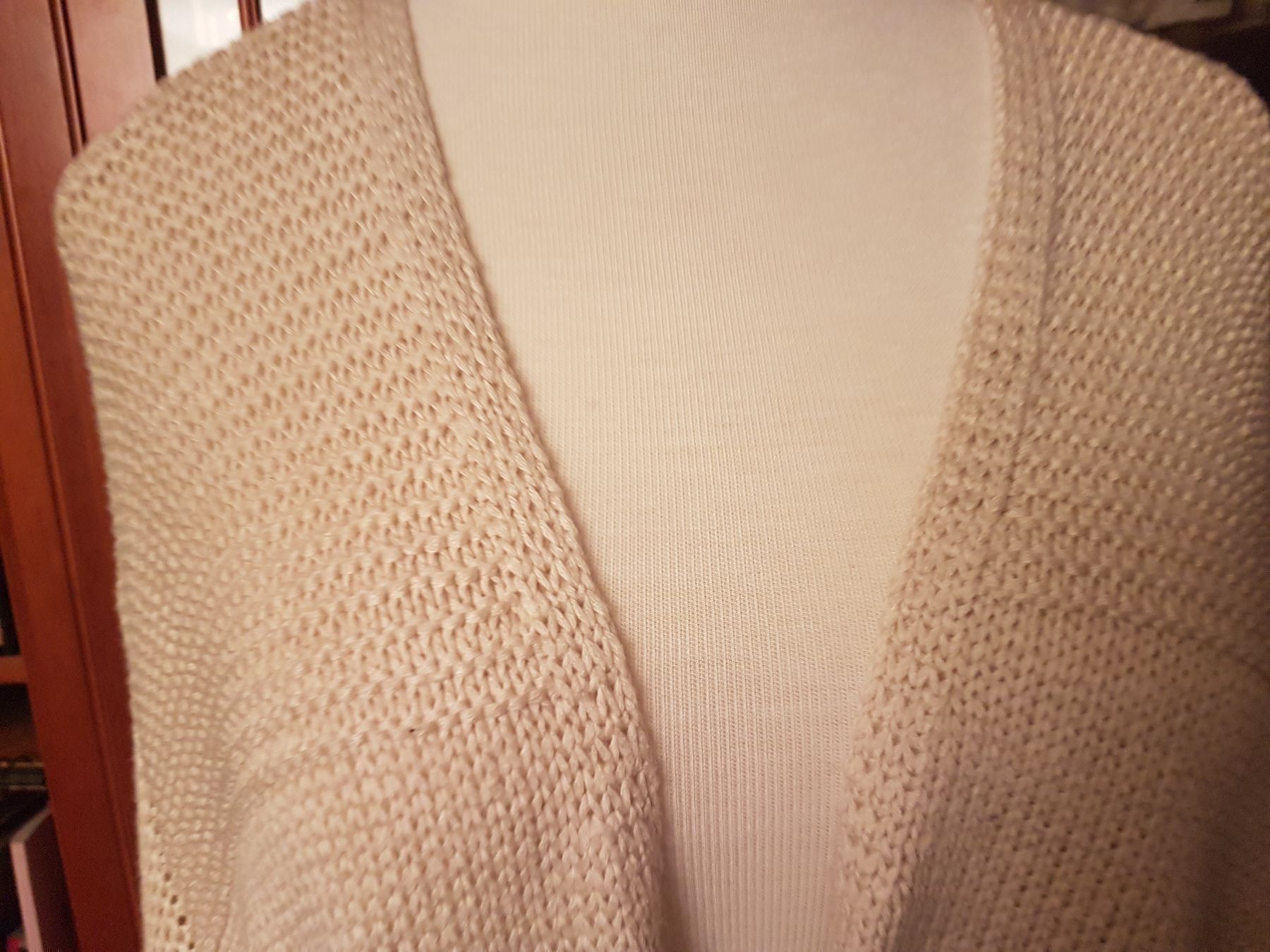 Giacche: Hellbeige Strick-Jacke mit 1/2 Ärmeln – Usato da Oberengstringen venduto da Sheera7 5