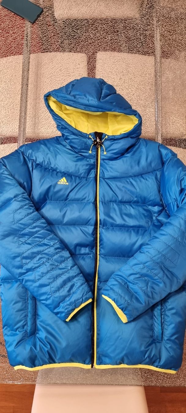 Adidas Vestes: Adidas Gr. L – D'occasion à Luzern par Edii025