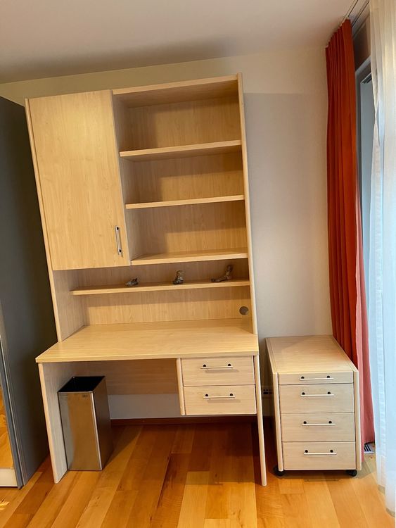 schreibtisch-mit-oberkasten-und-korpus-jugendzimmer-kaufen-auf-ricardo