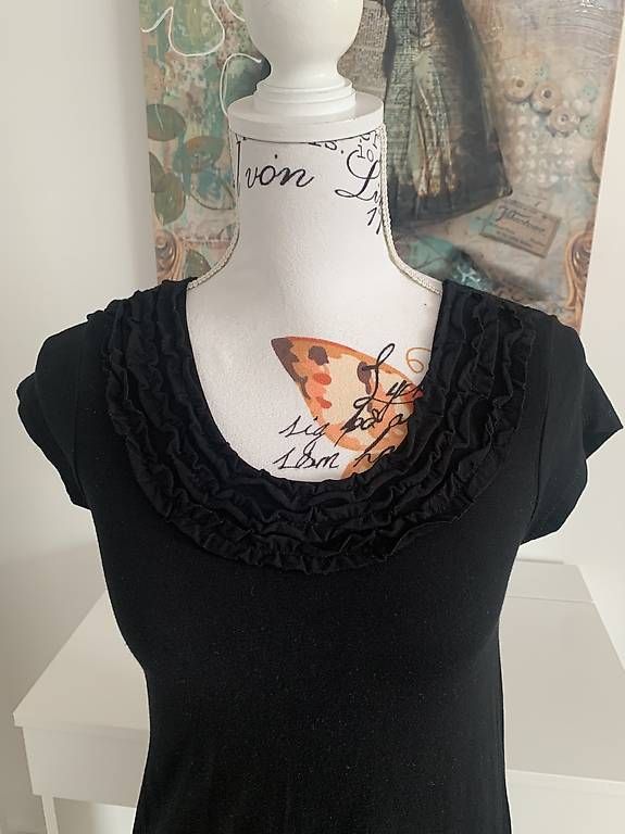 Kleider: Kleid kurz Gr. S je Chf 5.- – Gebraucht aus Einsiedeln von ver_sb5p 1