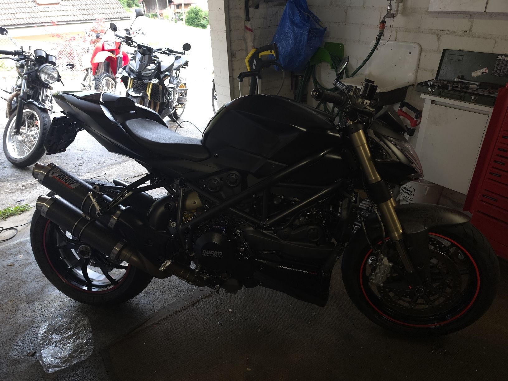 Ducati Strasse: Ducati Streetfightr 848 – Gebraucht aus Thun von fee_gj9t 1