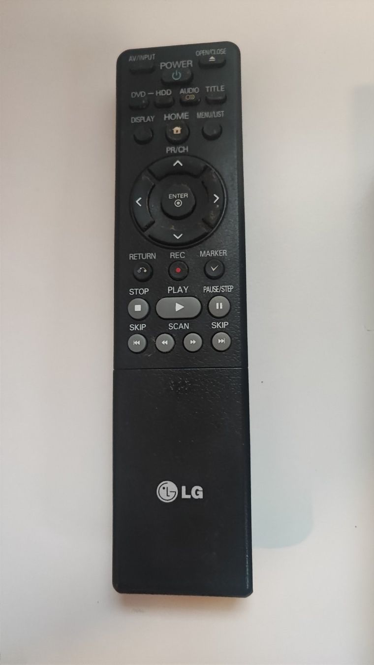 LG Sistemi audio & multimediali: DVD Player und Recorder mit Festplatte 160 GB – Usato da Mosnang venduto da KurtHe 2