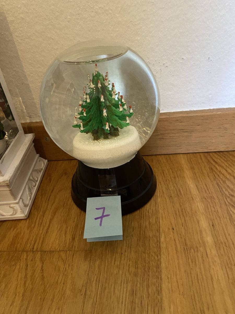Tutte le decorazioni: Schneekugel Tannenbaum – Usato da Zürich venduto da Ethno1