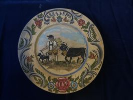 Älterer Zierteller Wandteller Bauer Kuh Hund Handbemalt🎨