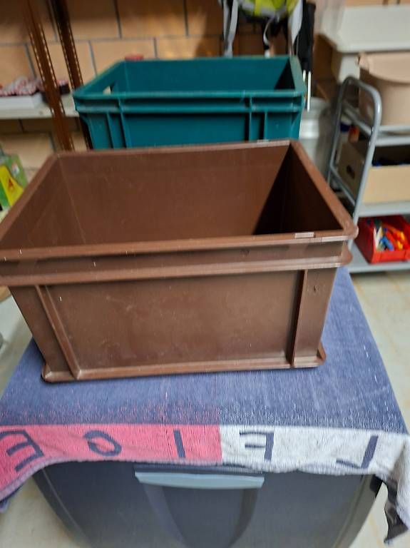 Behälter & Ähnliches: Kunststoffbox – Gebraucht aus Lupfig von Franzil 1