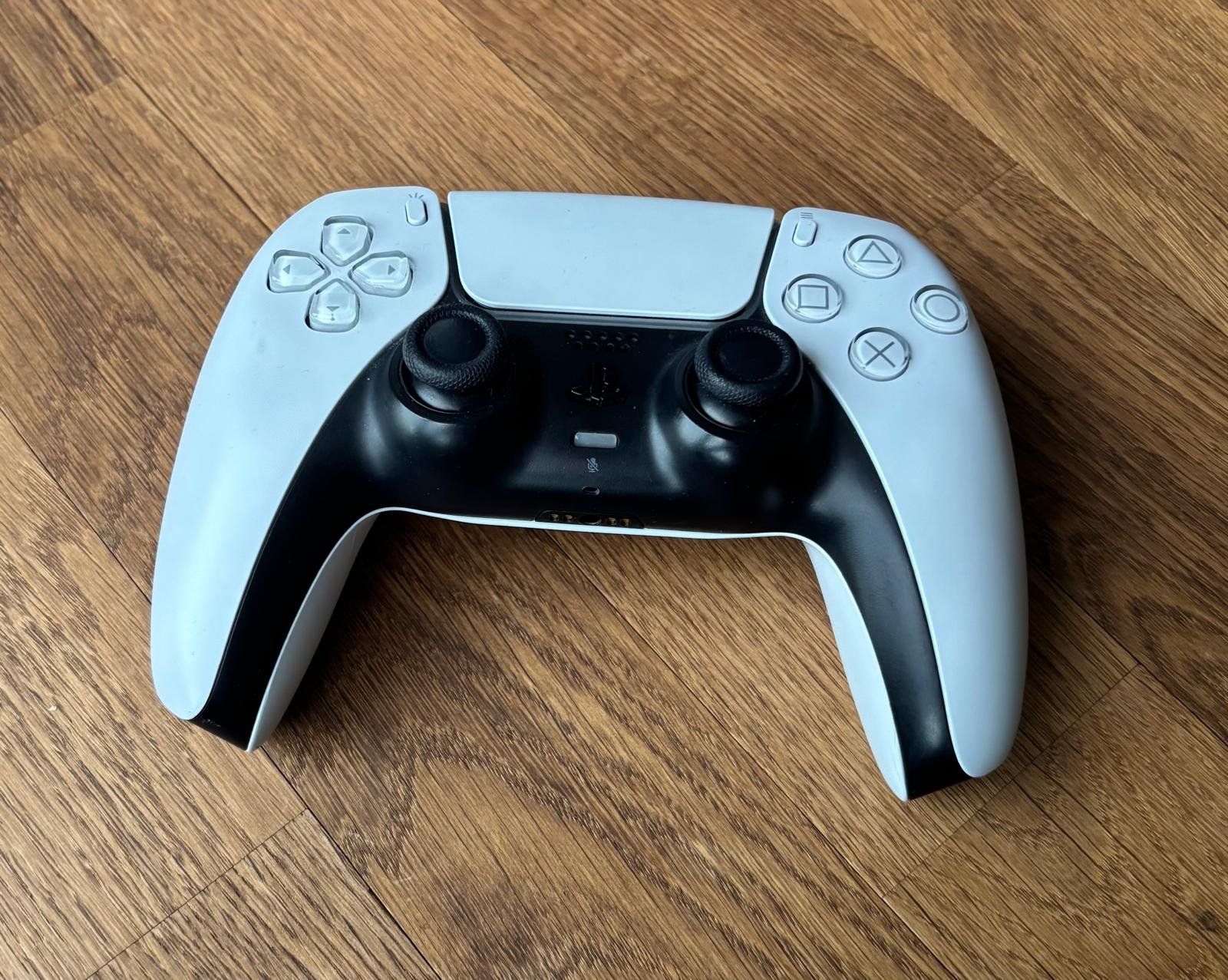 Sony Console: Playstation 5 Pro inklusive einem Controller und Kabel – Usato da Kilchberg BL venduto da TomLauber 1