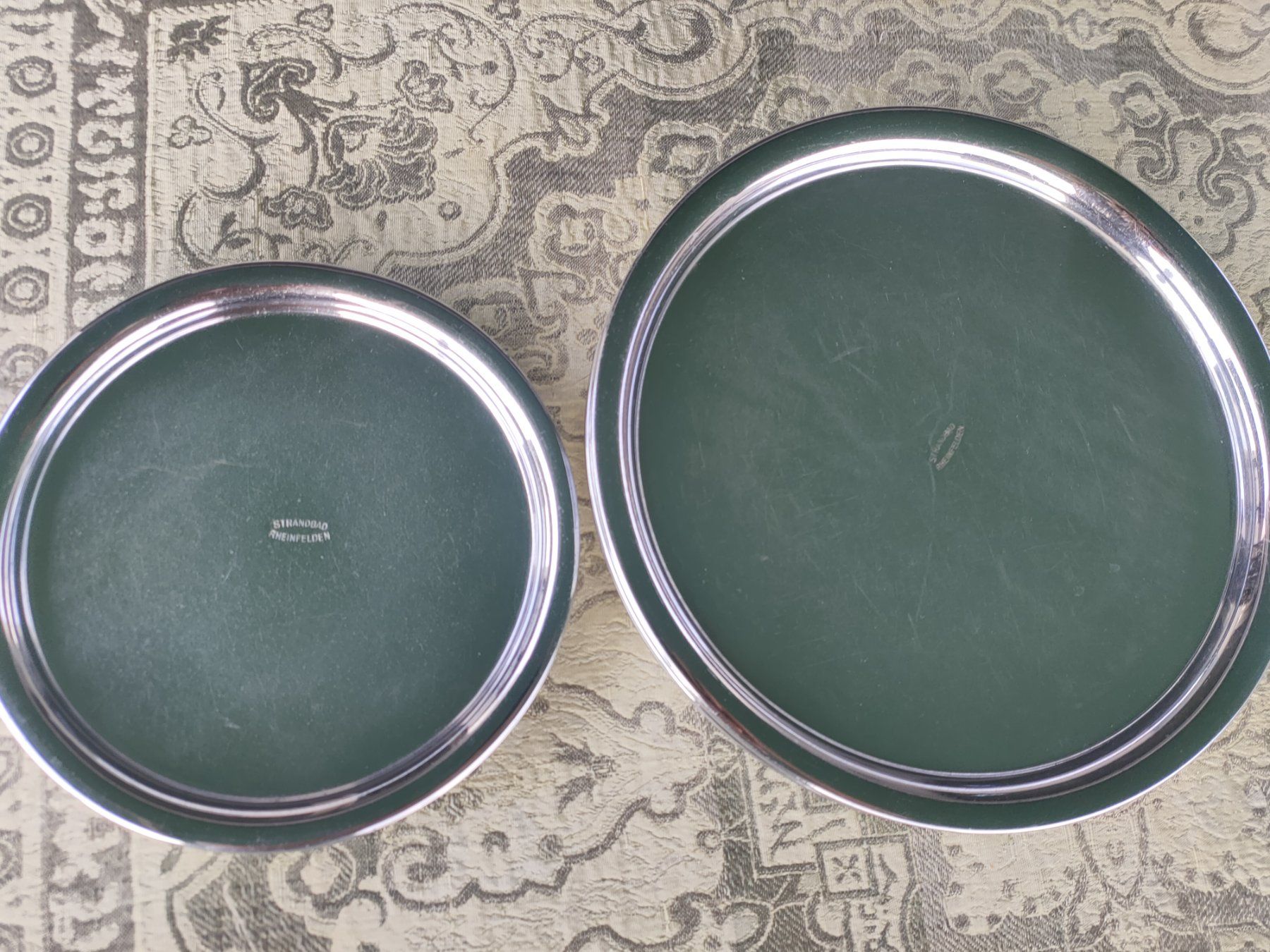 Piatti di portata: 6er Set Silber Tabletts Serviertabletts Ø ca. 21cm /28.5cm – Usato da Gipf-Oberfrick venduto da minini 1