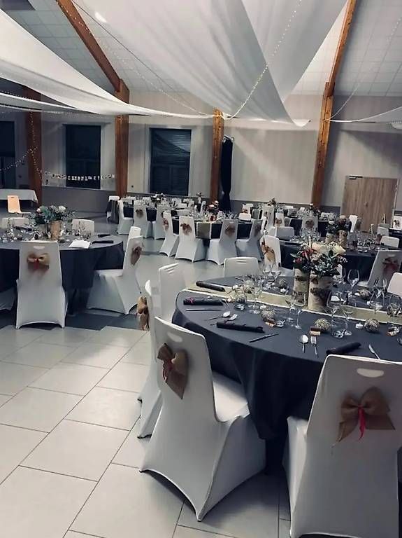 Tessuti: 12 Nappes et 100 serviettes mariage grises 100% coton – Usato da Les Genevez JU venduto da aur_h6r6 3