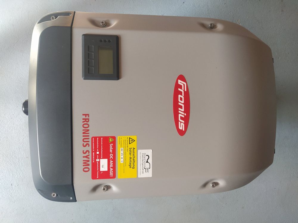Fronius Symo 8.2-3 M Light Wechselrichter – 8,2kW, 3-phasig, Für PV-Anlagen Ohne Integrierten Datencontroller