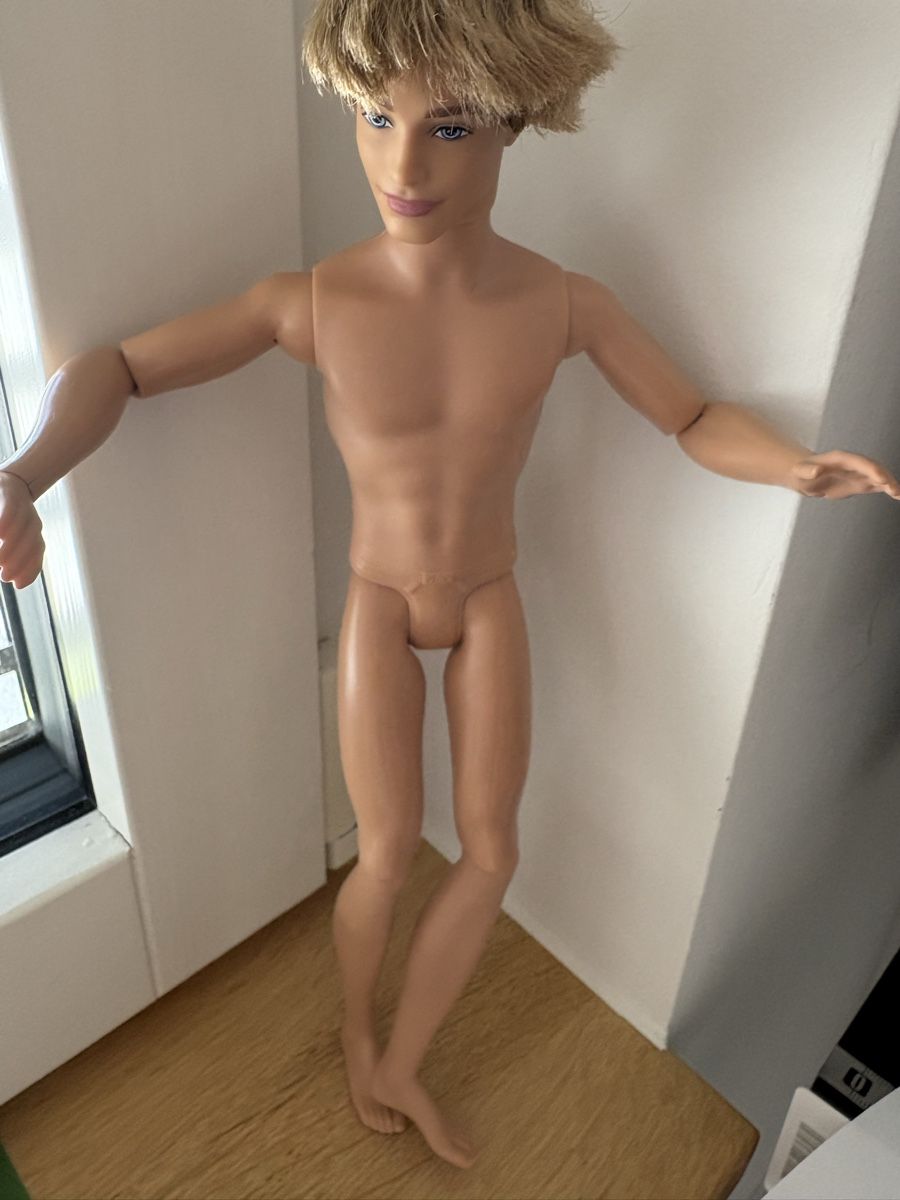 Puppen: Gelenkiger Blitzer Ken – Gebraucht aus Zürich von venusandmars 1