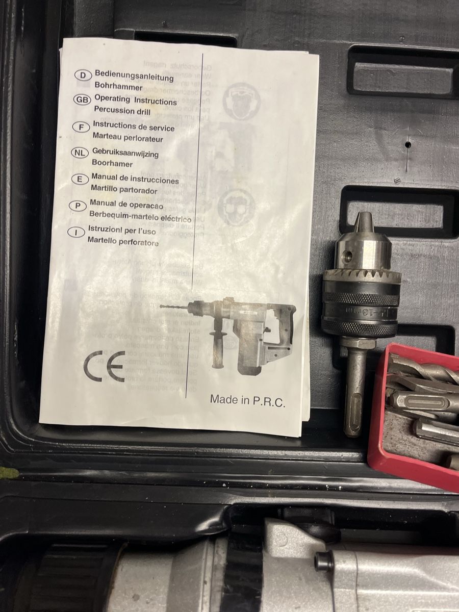 Perceuses: Bohrhammer Bohrmaschine  – D'occasion à Neerach par fuz_8d7l 2