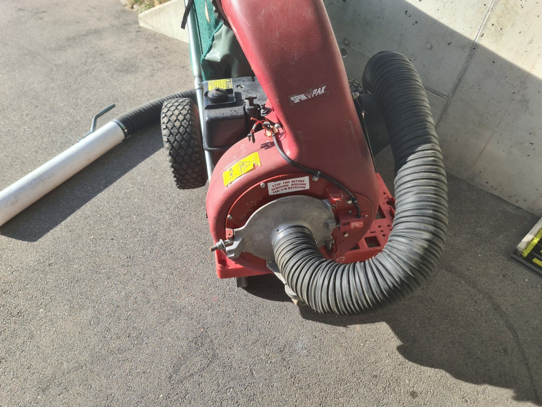 Tutte le macchine: Laubsaugmaschine – Usato da Worb venduto da Werich 1