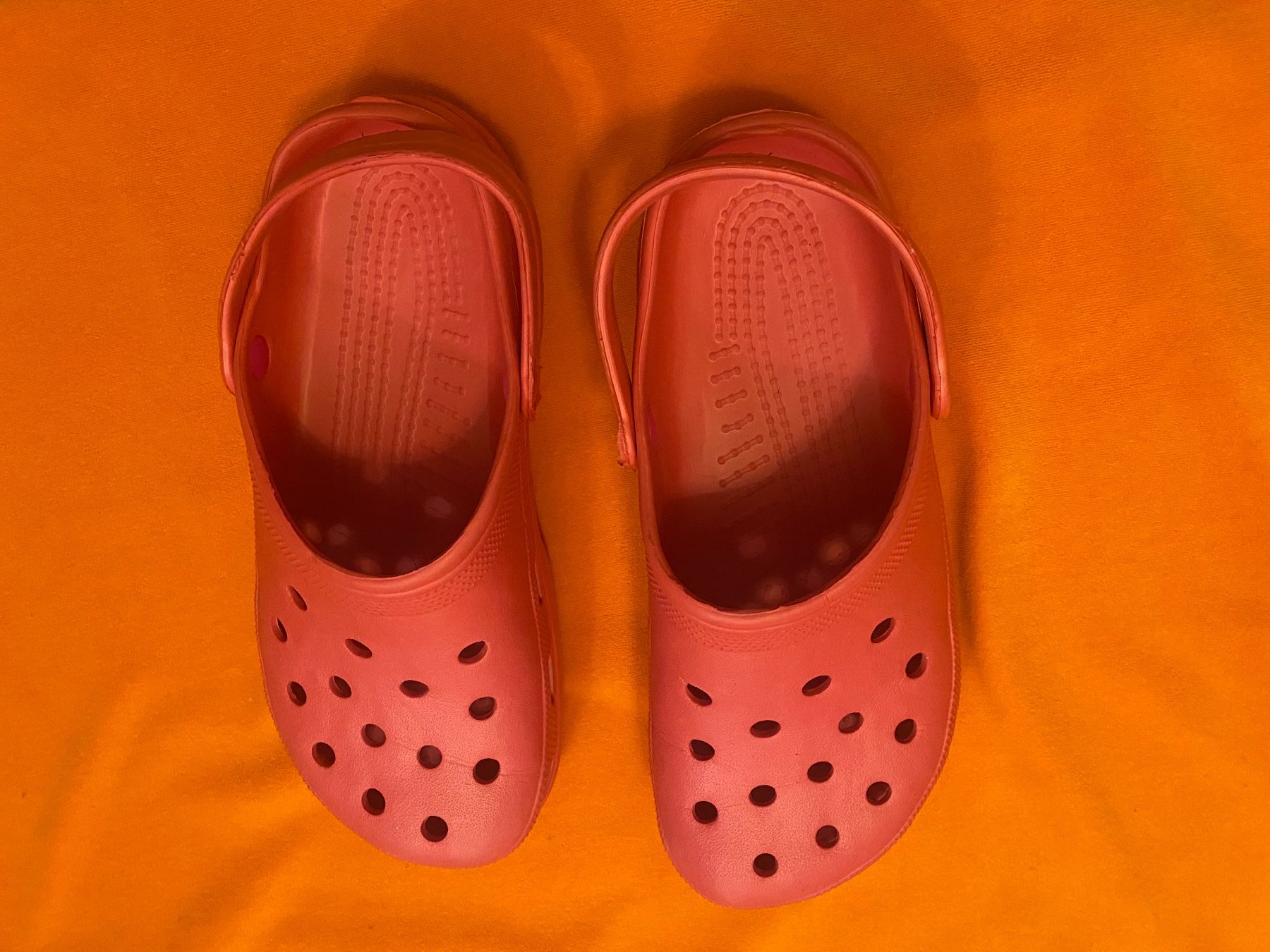 Scarpe da uomo: Clogs Gr 39 dunkelblau (neu) oder rosa pink Badeschuhe – Usato da Basel venduto da him_5r5n 3
