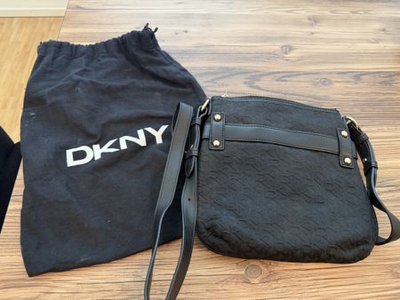 NEU! DKNY Umhängetasche 