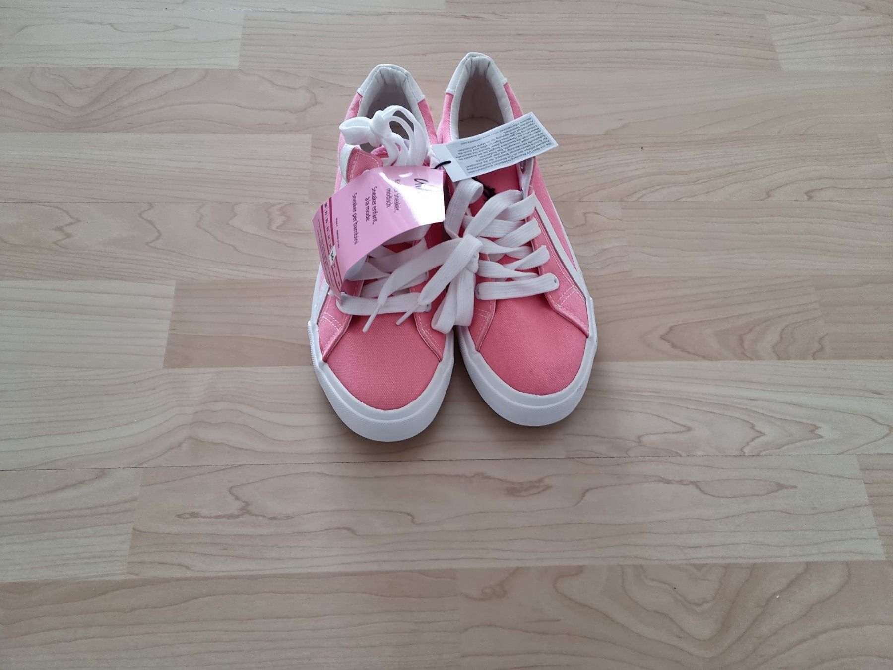 Scarpe per ragazze: Sneaker Mädchen, Grösse 36. – Nuovo e nell'imballaggio originale da Ostermundigen venduto da aydin014 1