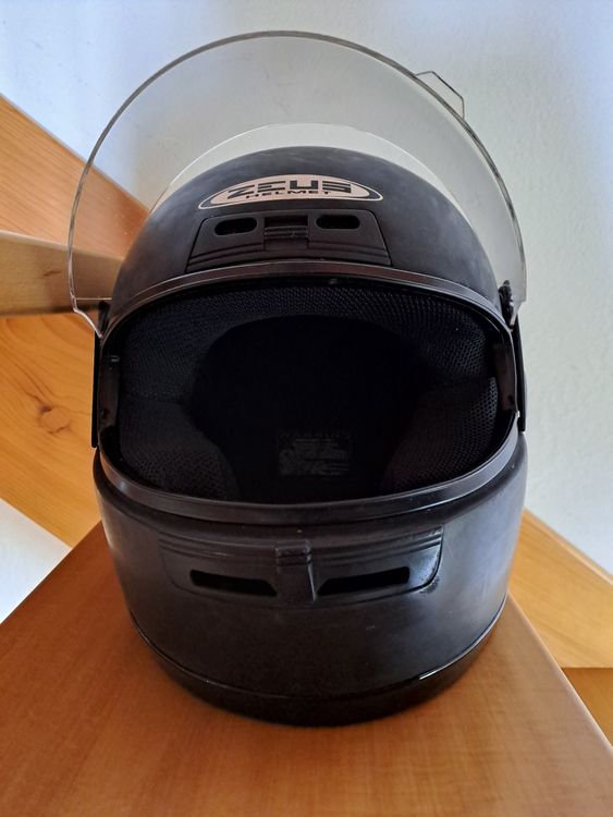 Caschi & visiere: Zeus Motorradhelm Grösse S (55cm) Occasion – Usato da Andwil TG venduto da Natur5