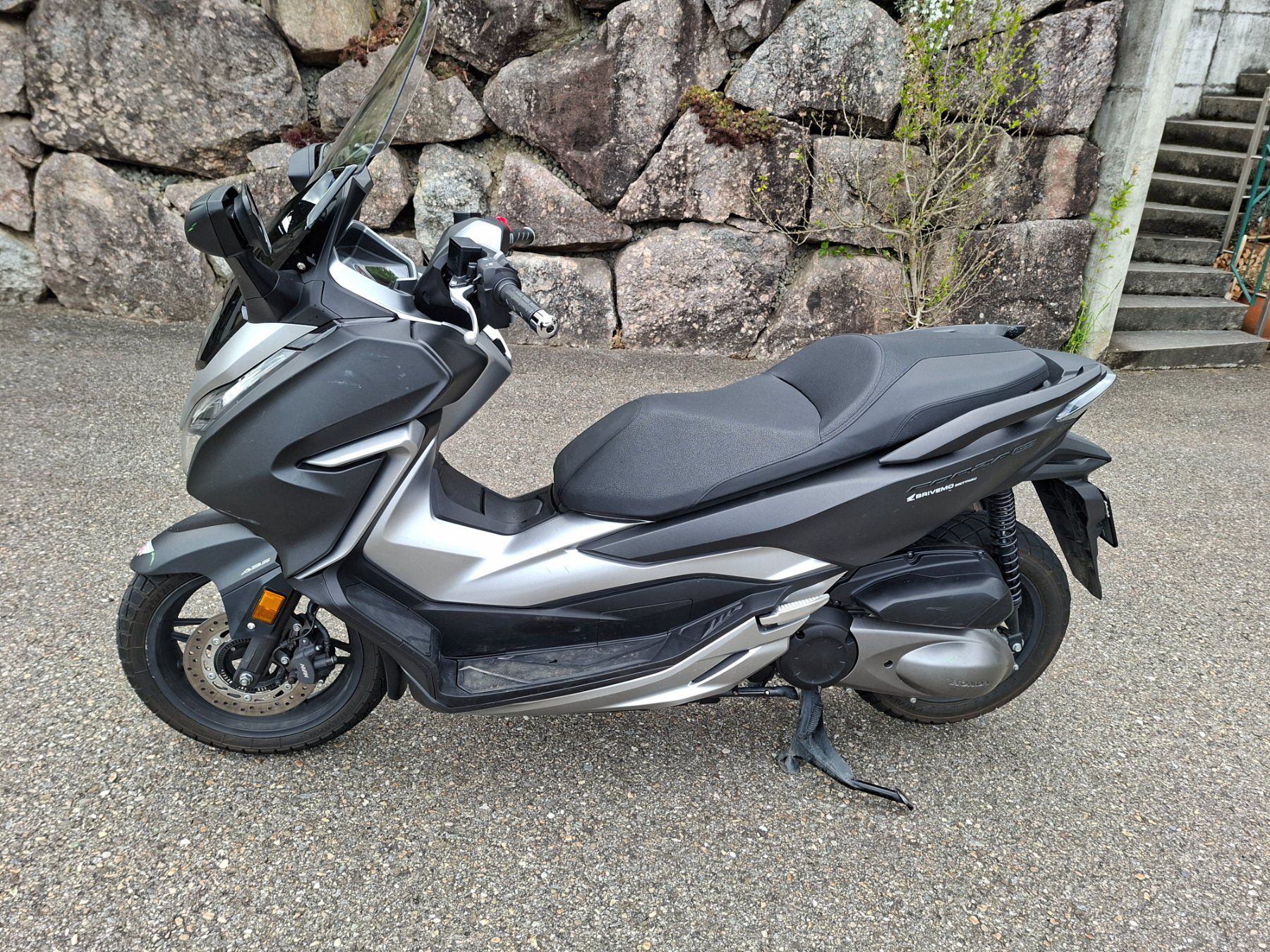 Honda Strada: Roller Honda NSSA 300 grau – Usato da Richenthal venduto da lisa03