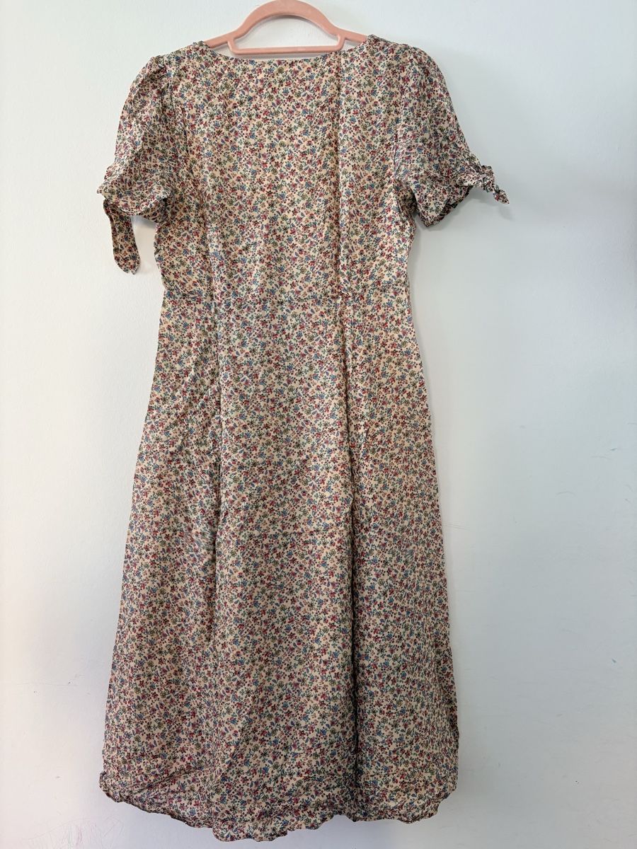 Sezane Robes: Robe longue à fleurs Sezane T36 – D'occasion à Lausanne par france.guillermin 1