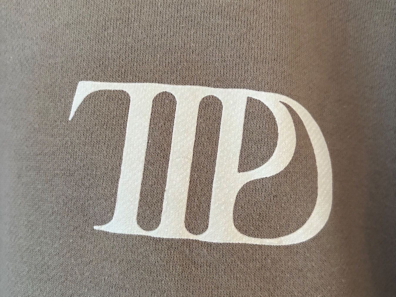 Pulls & Sweat-shirts: Pullover Taylor Swift Damen Grösse M TPD – D'occasion à Horgen par uge_pd5p 1