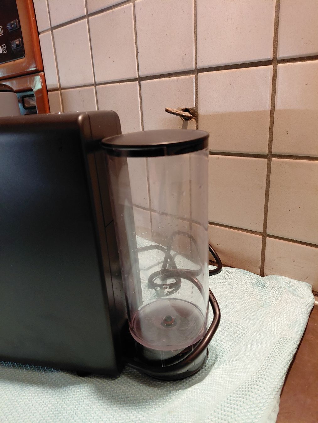 Kaffeemaschinen & Espressomaschinen: Satrap Maggia silber Kapselmaschine  – Gebraucht aus Achseten von mon_96j6 4