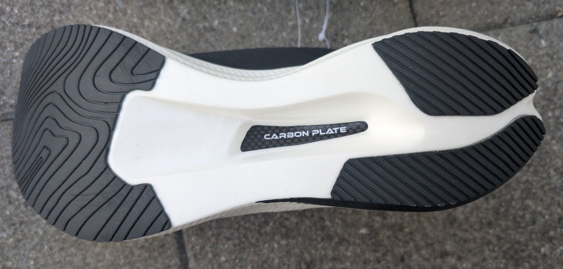 Scarpe da uomo: Carbon Laufschuhe Gr. 44 – Nuovo e nell'imballaggio originale da Eggenwil venduto da Almond0 2