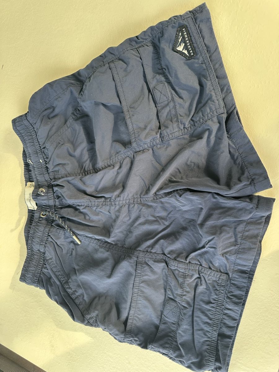 Abercrombie Pantalons: Abercrombie Kurze Hose – D'occasion à Brütten par Marsil 1