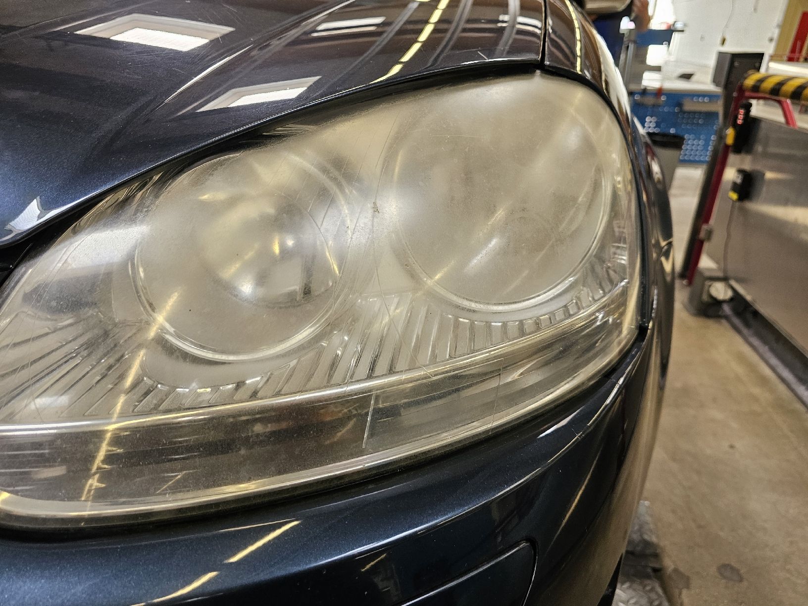 VW Autos: VW Golf V 1.9 TDI Allrad, Klima – Defekt aus Zürich von mat_9fzk 5