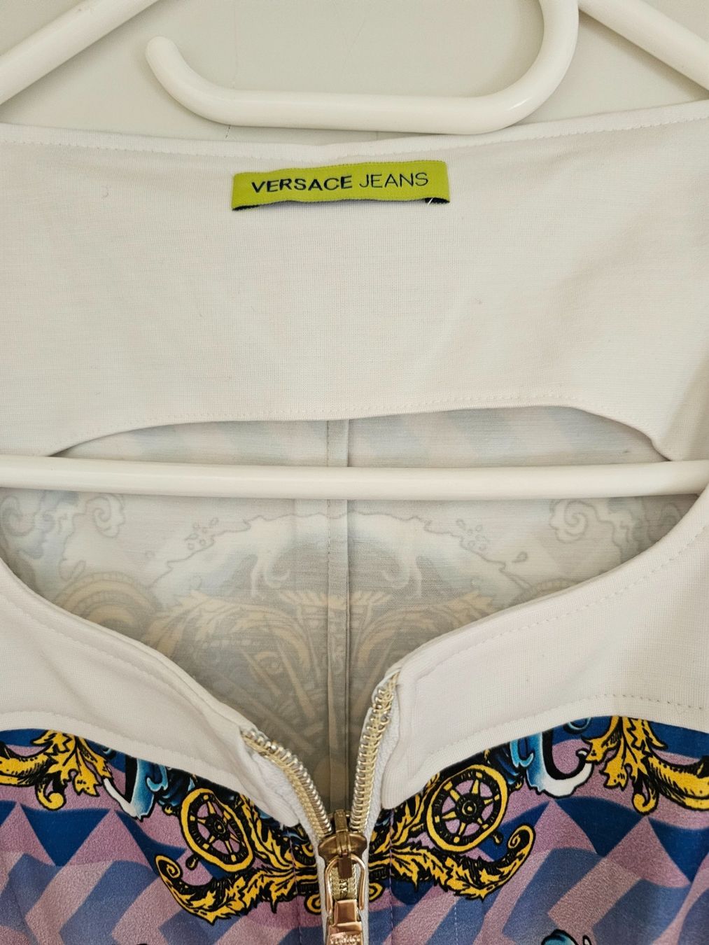 Versace Vestiti: Etui-Kleid von Versace Jeans Gr 36 – Nuovo (secondo la descrizione) da Rheineck venduto da aron012 4