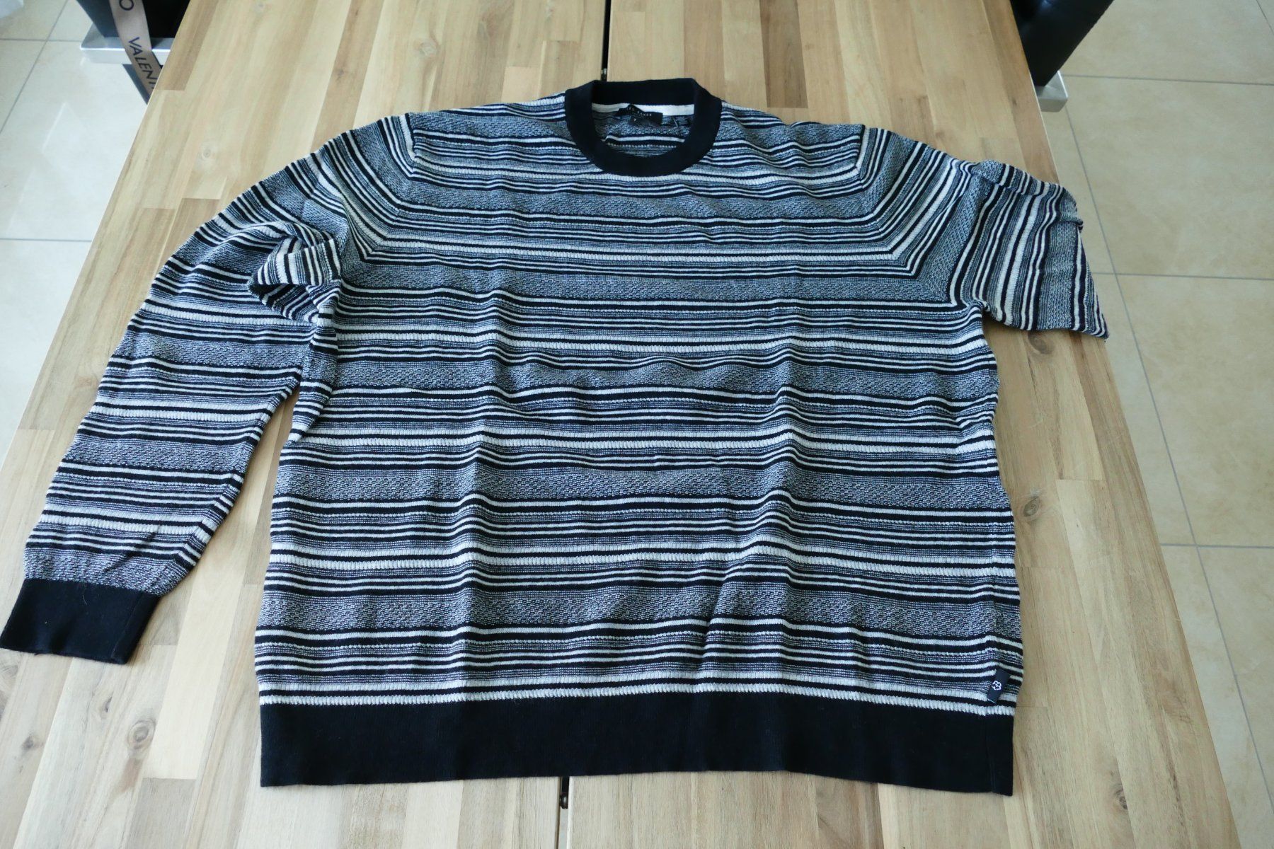 Maglioni & Felpe: Ted Baker Pullover, Top Zustand, Grösse 7 – Usato da Mumpf venduto da SeriousAG