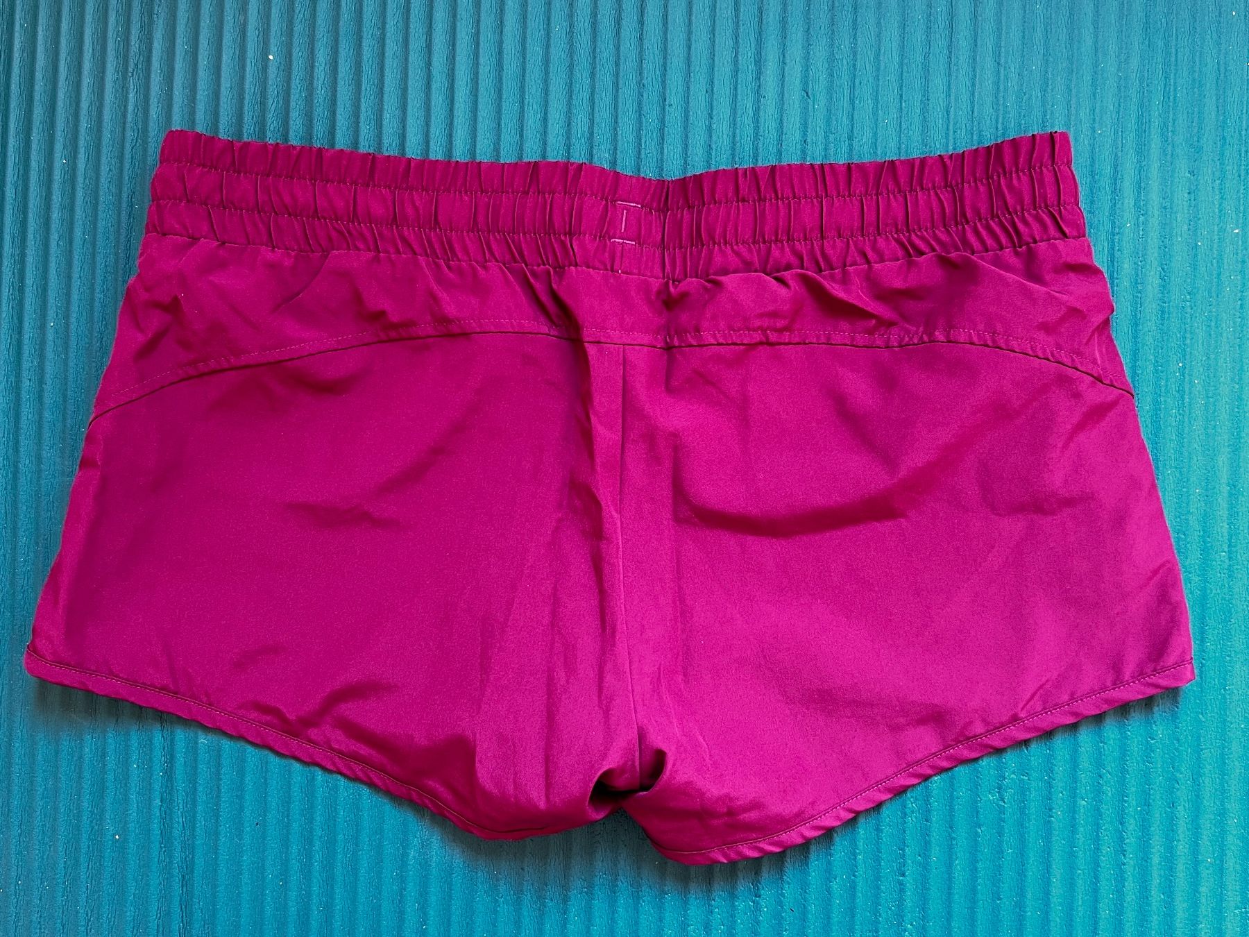 Hosen: Puma Sport Shorts Gr. 38 – Gebraucht aus Arbon von mei_cnd6 1