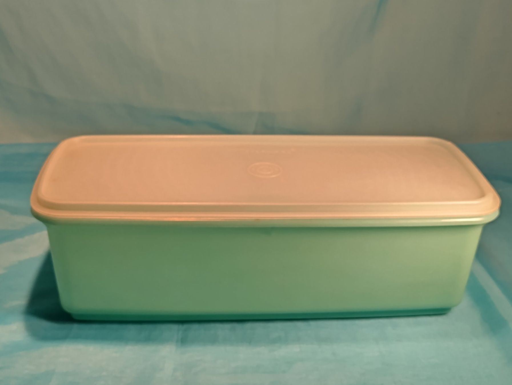 Tupperware Contenitori & Simili: Tupperware Salat Crisper mit Sieb – Usato da Bellach venduto da JingleCherry