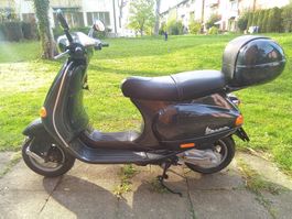 Piaggio Vespa ET4 125