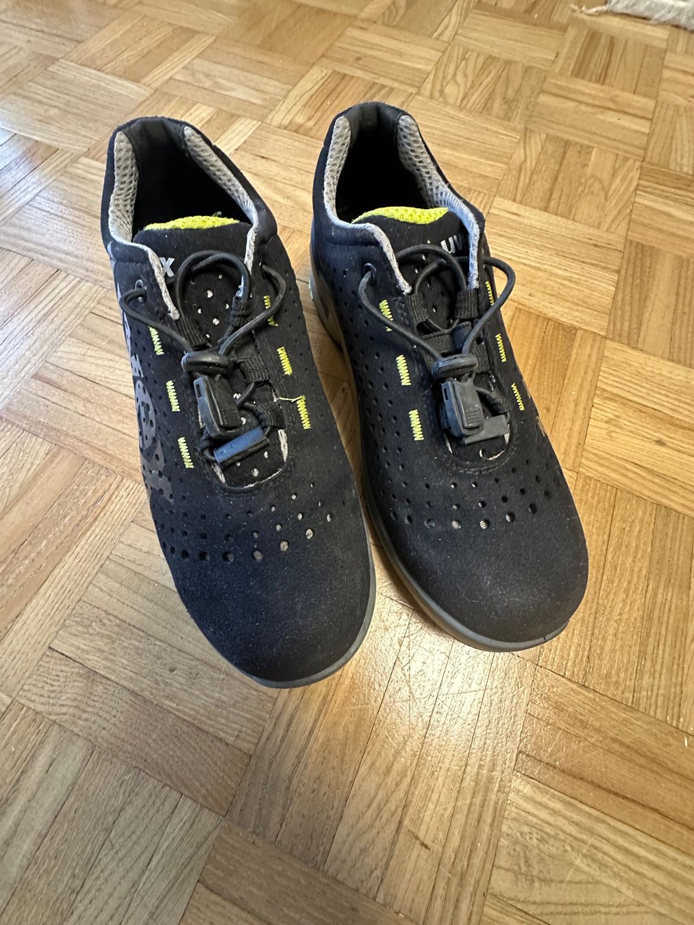 Scarpe da uomo: UVEX Sicherheitsschuhe Grösse. 41 – Usato da Zürich venduto da kuszi