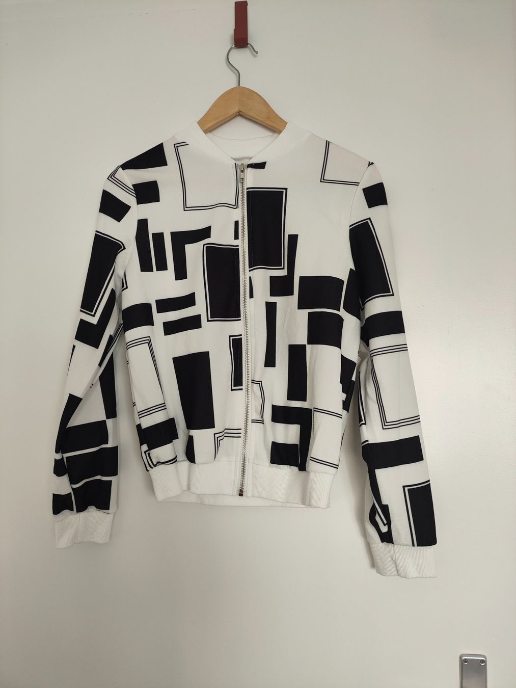 Giacche: Neu leichte Jacke schwarz weiß 36 – Nuovo (secondo la descrizione) da Neuhausen venduto da JessIst 2
