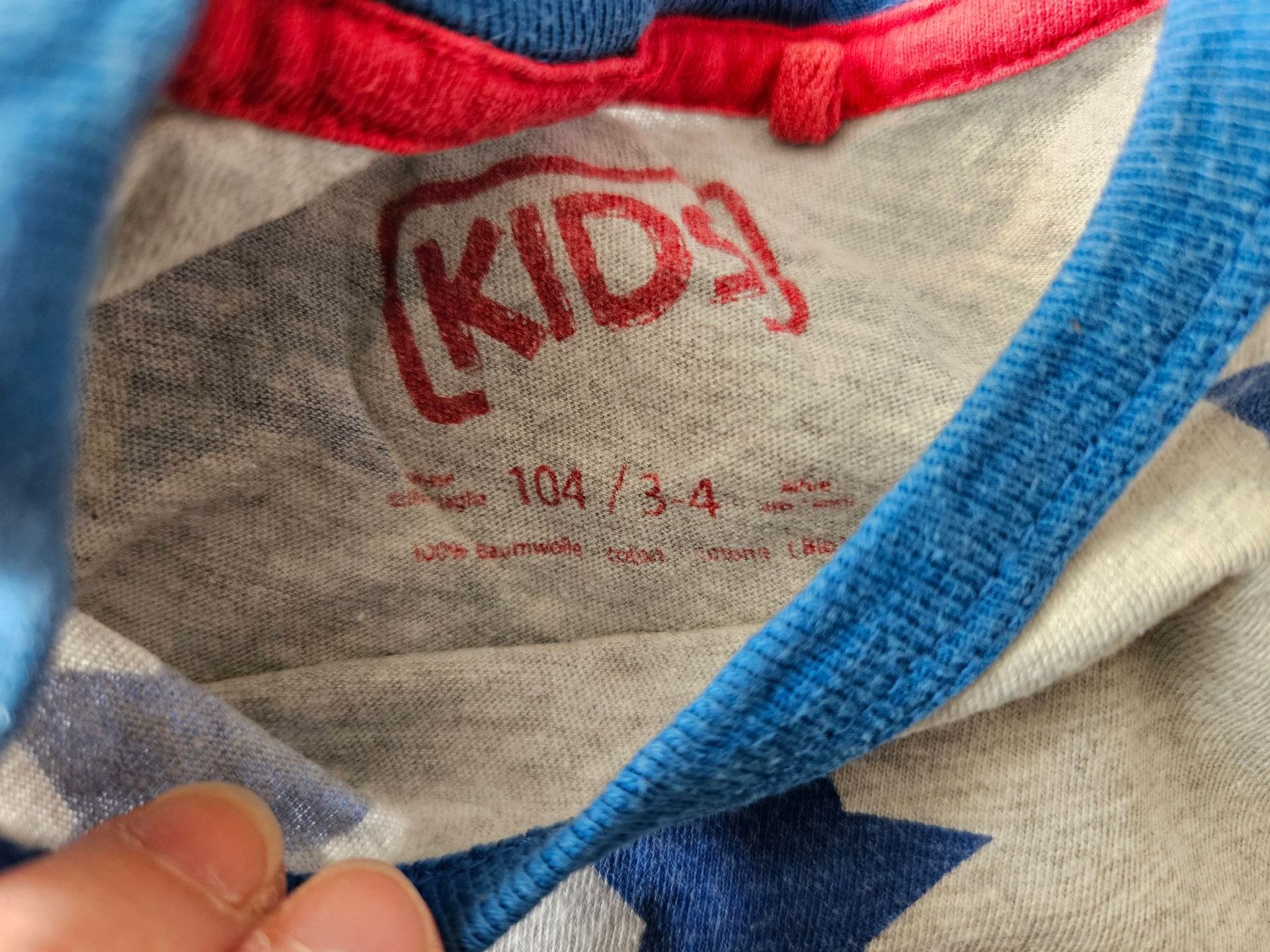 Kleiderpakete & -sets: Set Shirts / T-Shirts 4 Stück ca. Gr. 104 – Gebraucht aus Unterengstringen von saraman 1