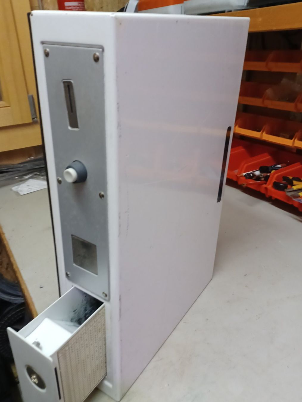 Tutte le macchine: Anbau Münzschalt Automat – Difettoso da Rüfenacht BE venduto da zur_2s9l 3